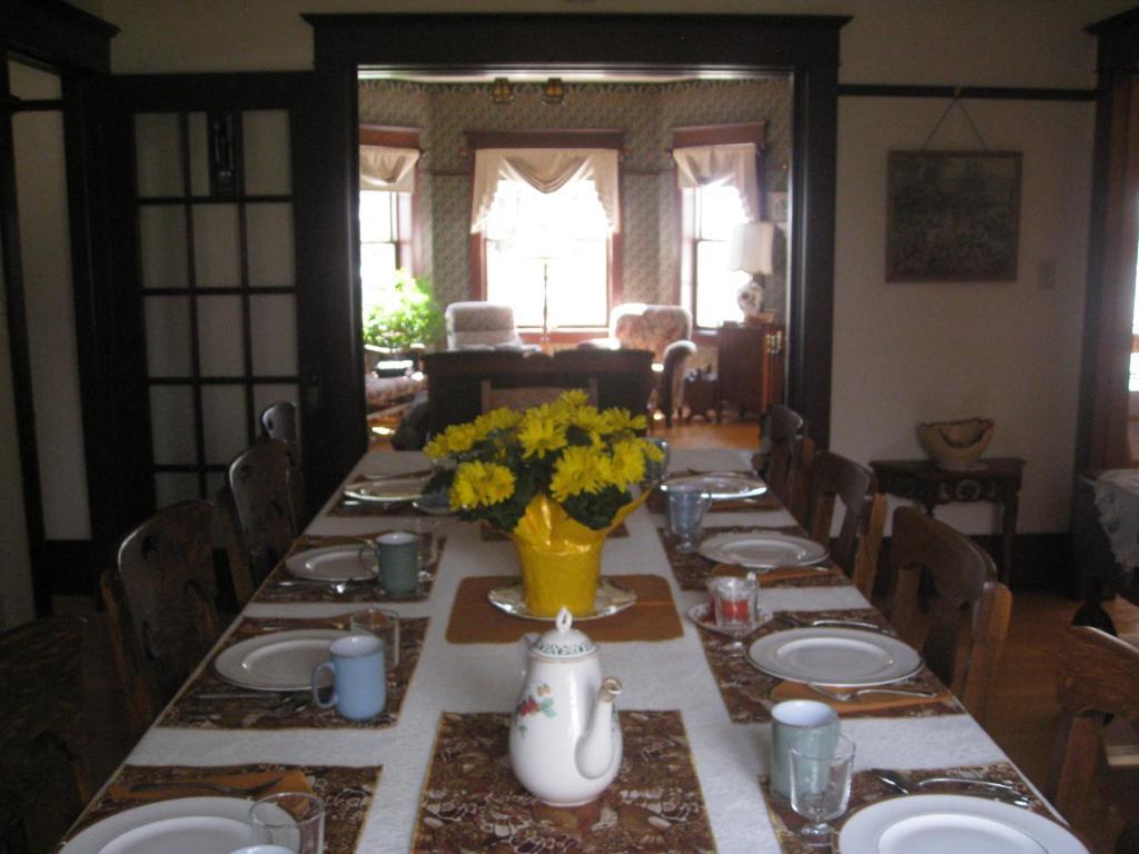 Sproule Heritage Bed & Breakfast Strathmore Exterior foto