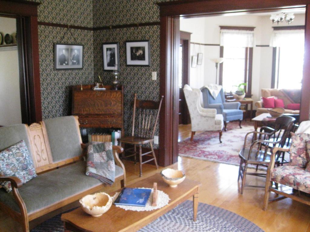 Sproule Heritage Bed & Breakfast Strathmore Exterior foto